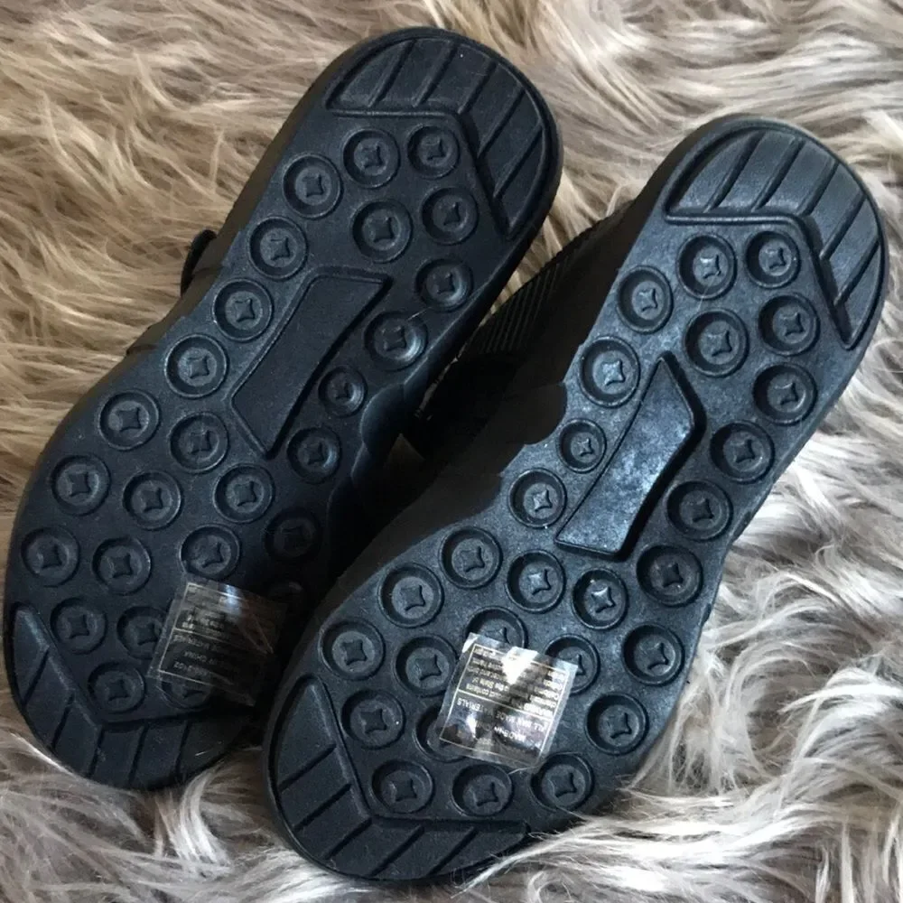 Kids athletic shoes sneakers unisex 1 Child BLACK